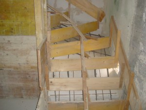 escalier-coffrage-macon-alpes-maritimes-06-var-83-launay-construction